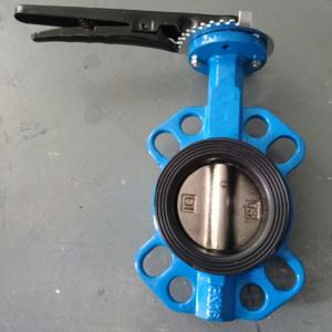 Handle operated butterfly valve